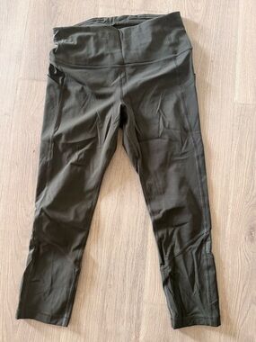 Lulu Lemon Capri Leggings